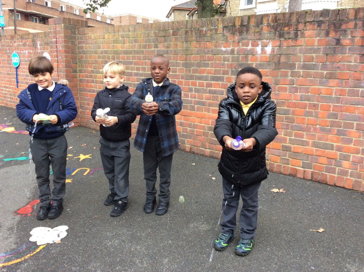 NotreDameCPSch's tweet image. Year 2 Science Lesson. Which bottle is the most flexible and why?

#Science #year2 #learningthroughfun #experiments