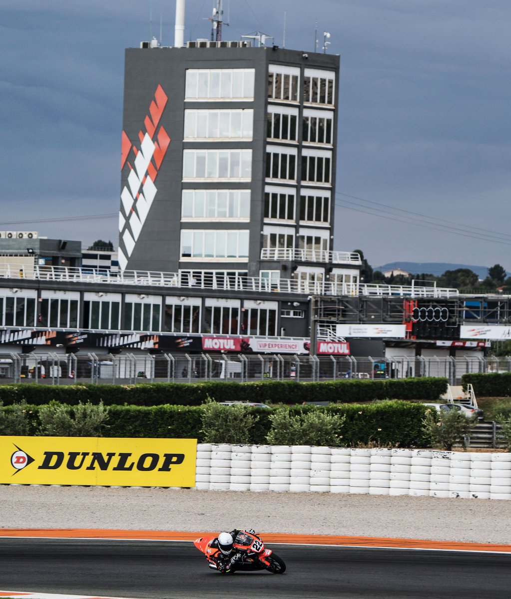 ¡Esta semana corremos en casa! ✊🏼

¡El <a href="/CircuitValencia/">Circuit Ricardo Tormo</a> acoge la última ronda del <a href="/JuniorGP/">FIM JuniorGP</a>! 🧡 

#PilotosCuna #RoadToMotoGP