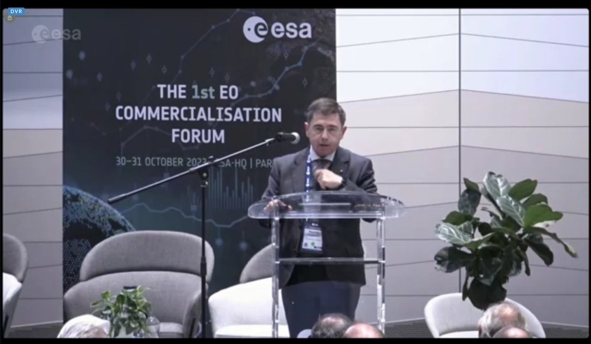 Thales_Alenia_S's tweet image. .@massimoc_square during his keynote contribution &quot;Observation and Geo Spatial domain: disruptive technology and business innovations over the value chain” at the 1st #EO Commecialisation Forum at 
@esa HQ, Paris #CommEO