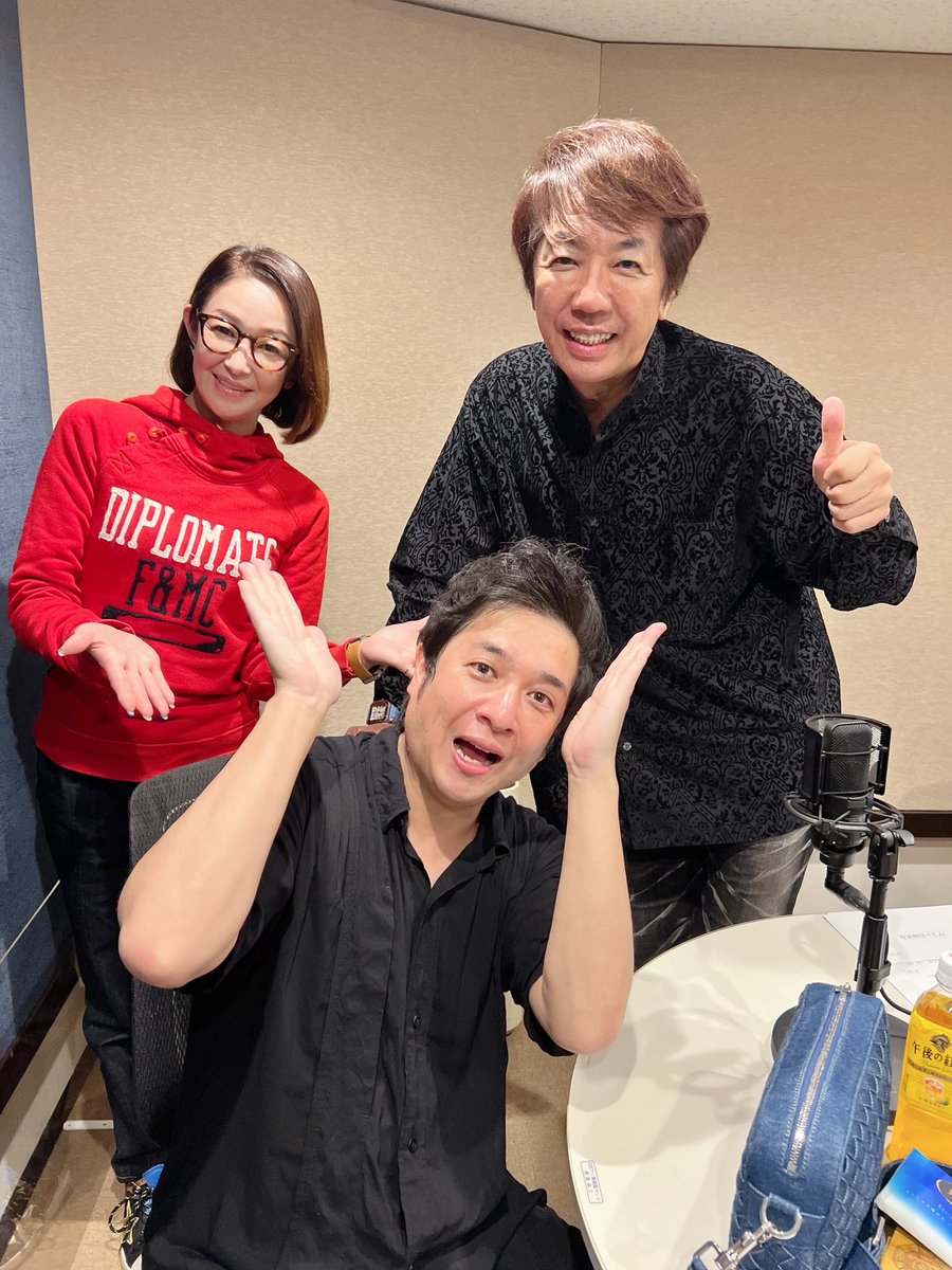madoka_oishi's tweet image. ラジオ「博也とまどかの歌謡ロード」の収録
今日は松原健之さん、畑中葉子さん、清水節子さん、高知東生さん
秋山涼子さんにお越しいただき
新曲のお話にプライベート、今後の活動などお話をしていただきました
#松原健之 さん
#畑中葉子 さん
#清水節子 さん
#高知東生 さん
#秋山涼子 さん
#enka