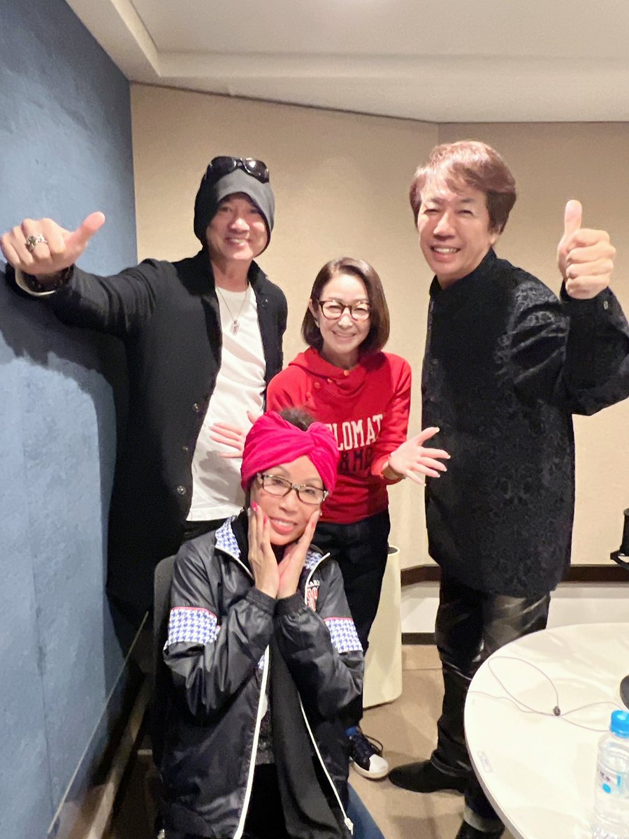 madoka_oishi's tweet image. ラジオ「博也とまどかの歌謡ロード」の収録
今日は松原健之さん、畑中葉子さん、清水節子さん、高知東生さん
秋山涼子さんにお越しいただき
新曲のお話にプライベート、今後の活動などお話をしていただきました
#松原健之 さん
#畑中葉子 さん
#清水節子 さん
#高知東生 さん
#秋山涼子 さん
#enka