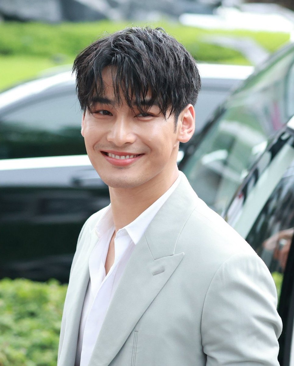 nntwinn_'s tweet image. My love is reserved for you and only you 😘

APO AT THE 11th HOWE AWARDS 

#HOWEAWARDS2023XAPO
#Nnattawin 
@Nnattawin1