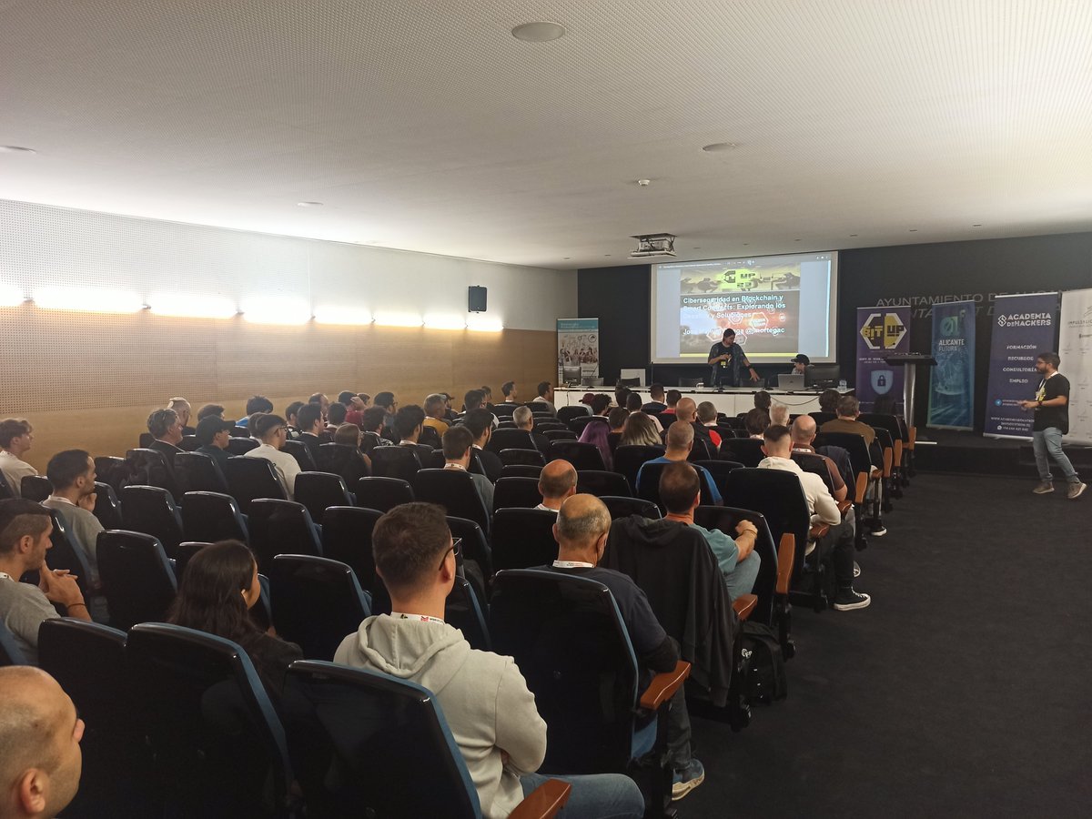bitupalicante's tweet photo. Ya procesado todo el finde💤, desde la organización, queremos dar las gracias a todas las personas que asististeis este año a #Bitup2023, a todos los ponentes, empresas colaboradoras, así como a todos los que nos ayudasteis a lo largo del día💛
¡Os esperamos en #Bitup2024 👾! https://t.co/4bD0I8ngs3