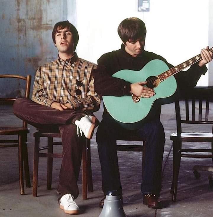 On October 30th 1995, Oasis released ‘Wonderwall’