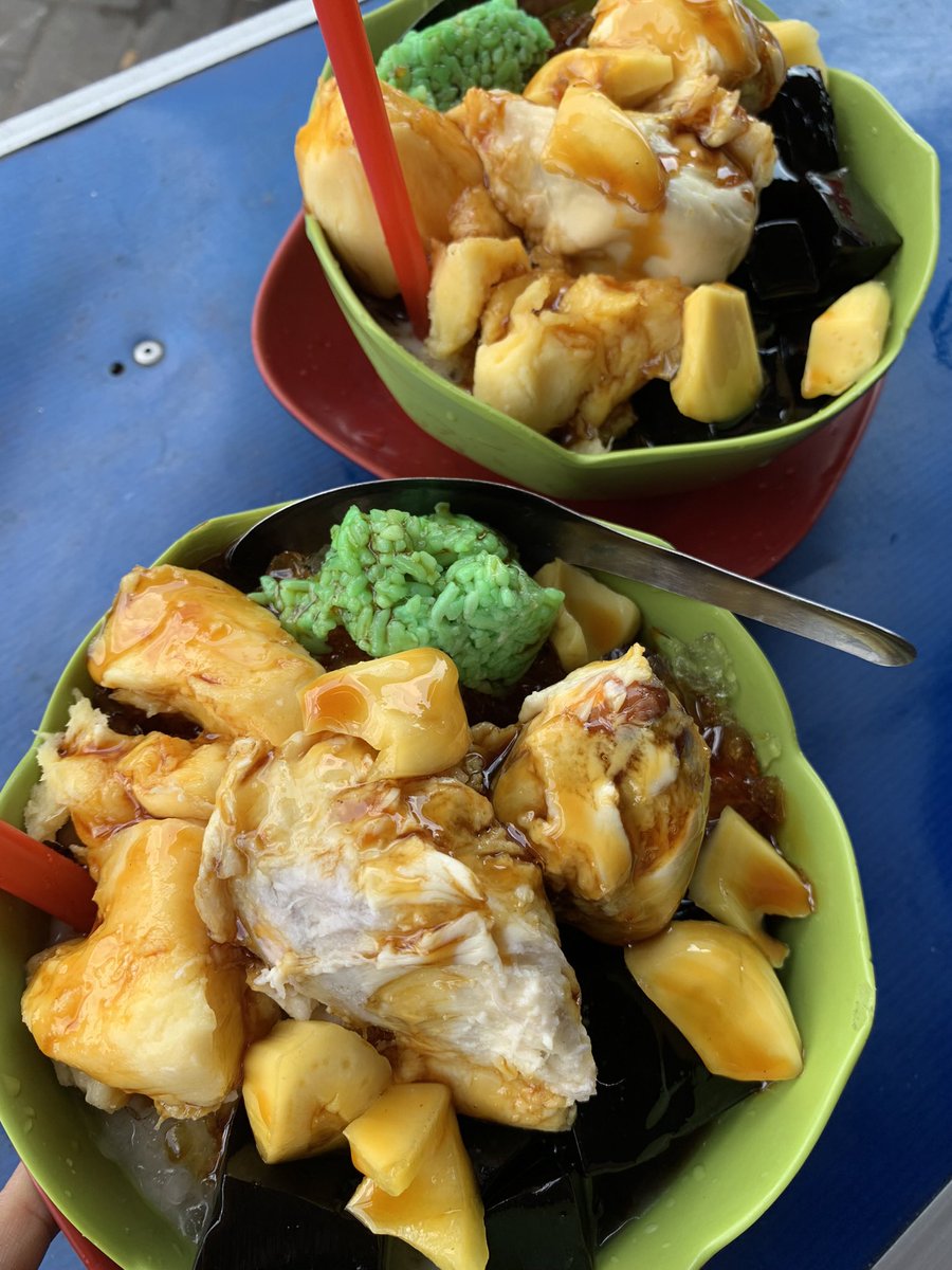 greycatmiu's tweet image. Rekomendasi makanan enak di Semarang dari Mary ✨

🌮🍟🍕🍲🥟🍜🍱🎂🍩🧋

mulai dari kaki lima, coffee shop, hingga resto, dari yg populer sampai hidden gem 🤤
Semoga kebiasaanku memfoto makanan jadi bermanfaat hehe

Komen juga saran dari kalian yg perlu kucoba ya ☺️