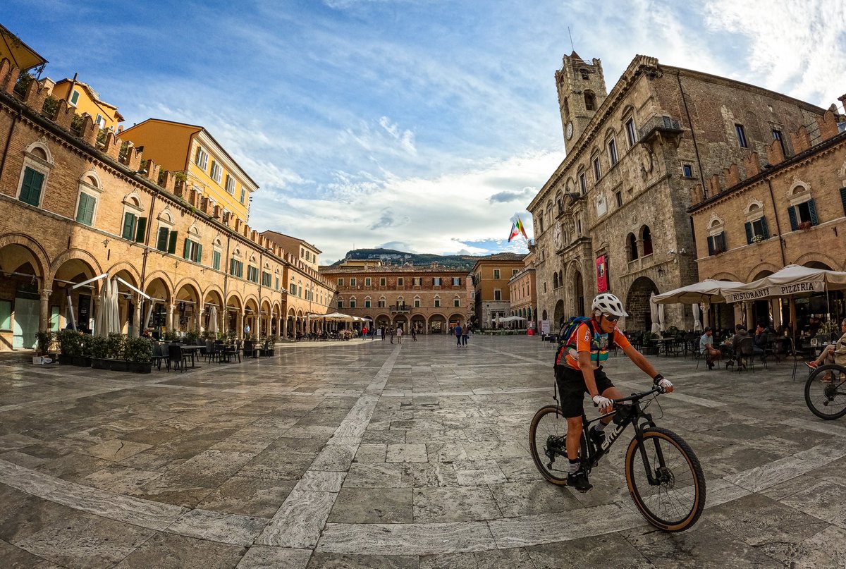naturabruzzo's tweet photo. Riserva naturale della Sentina, lungo Tronto ed Ascoli Piceno #marche #adventure #italy #italia #travel #mountains #nature #natura #tronto #escursione #escursionenatura #bike #cicloturismo #bici #ascolipiceno #bike #escursionismo https://t.co/HQnSphWWIi
