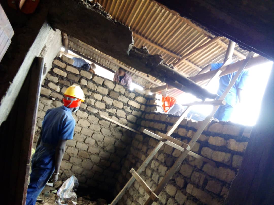 cyuveyouth's tweet image. Kuwa 30/11/2023 youths volunteers b'umurenge wa #cyuve twabyukiye mungamba Aho  twubakiye umuturage inzu utuye mu kagari ka #kabeza umudugudu wa #bucuzi  witwa #UWAMARIYA Stephanie. @RwandaNorth @Rwandapolice @YouthMusanze @MusanzeDistrict @RobertByiri @MusanzeYouth