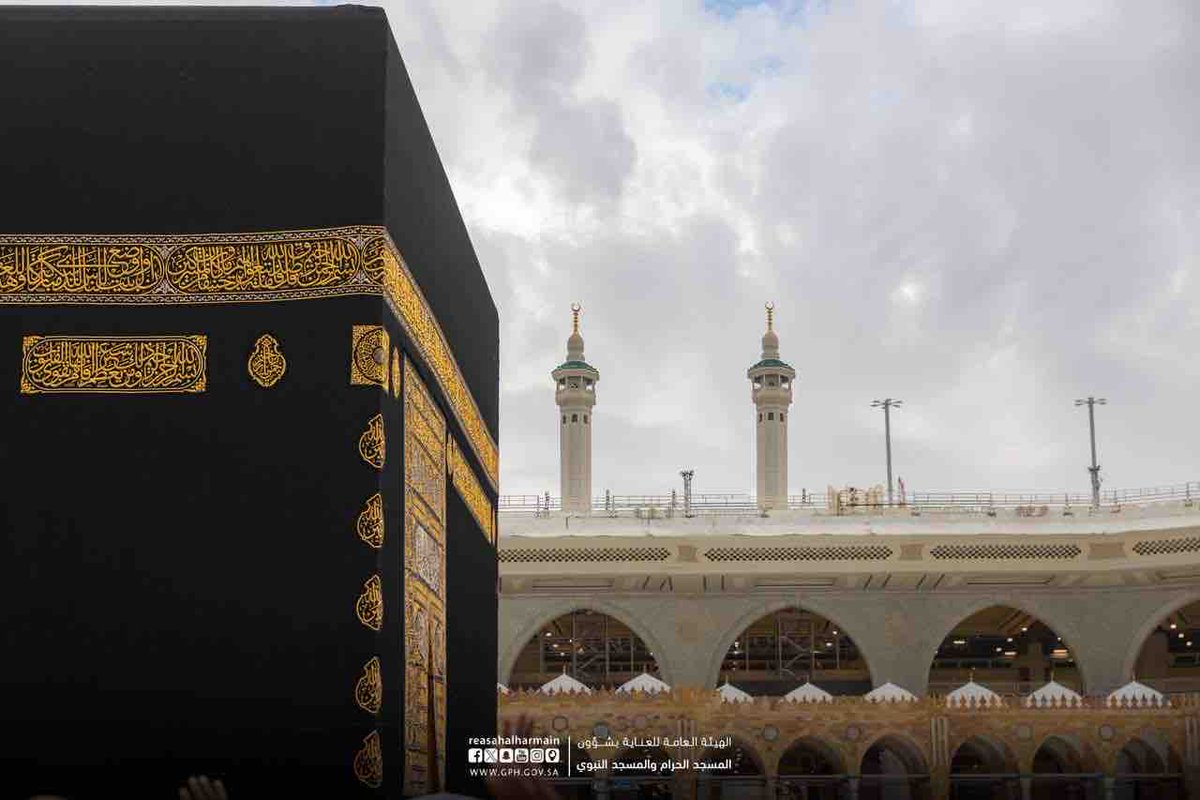 AlharamainSA's tweet photo. سماء #المسجد_الحرام الآن https://t.co/h9yOnkUrEn