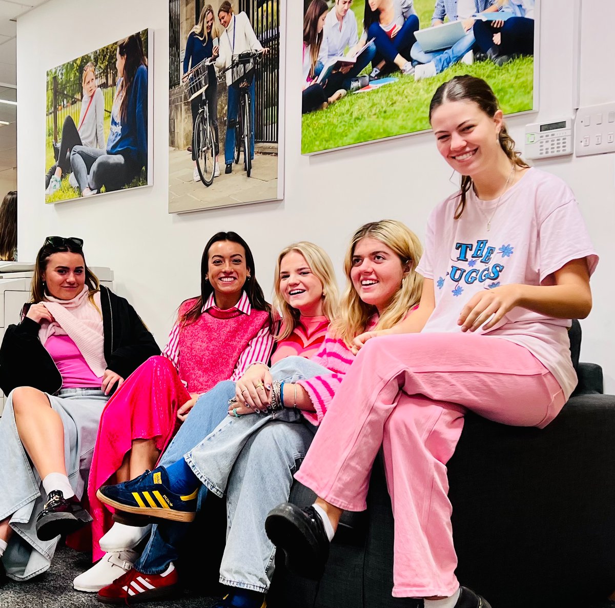 oxfordbusiness's tweet photo. We wore it pink, with style, here at #OMBS last week, in aid of #breastcancerawareness, raising £160 for the charity. 

Please follow and support @_breastcancer.awareness_

Thank you so much to everyone for supporting the charity, what fun 🤩! 

#students #studentlife #OMBS #C... https://t.co/FQxK5pEaWi