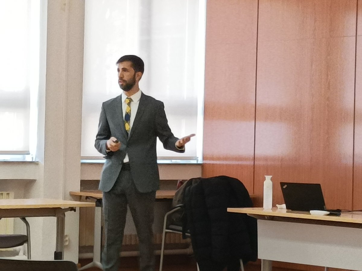 MEGIN_DEGIN's tweet photo. Bojan Haidar (#DEGIN) ha defendido su tesis doctoral "From promise to practice: How #graphene shapes the future of #EnergyStorage technologies".
Primera tesis de #DoctoradoIndustrial en @UAM_Economicas, con financiación #ADER. Enhorabuena!!👏
#somosDEGIN #uameconomicas #somosUAM https://t.co/u1IeHQPqIV