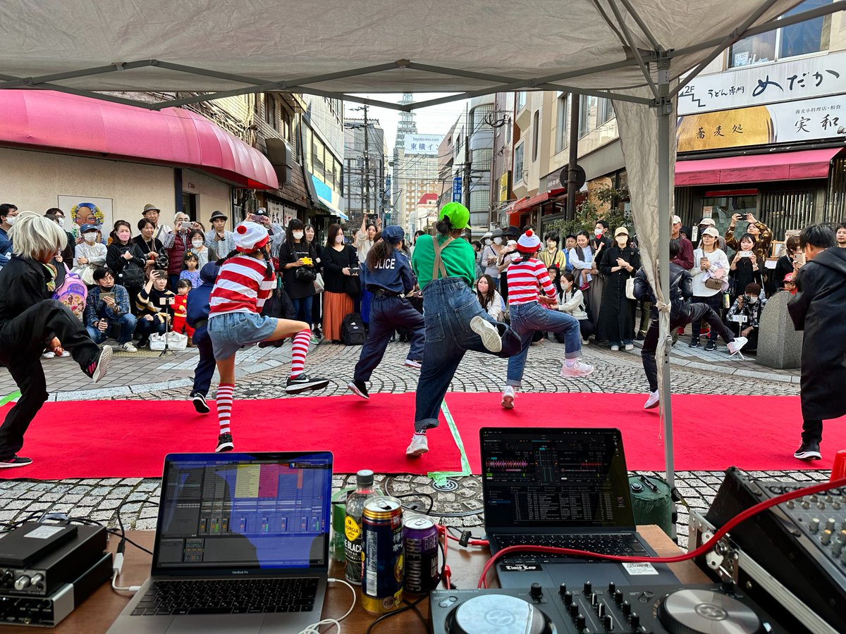 _pdw's tweet image. 先週末のハロウィンイベント、ありがとうございました♨️

そして今週末4日土曜はFREEDOMに念願の@torauma1991 
が来県！ぜひ遊びに来て下さい！
sc-recs.com/p/torauma.html

TORAUMA
インスタ instagram.com/torauma91/
TuneCore tunecore.co.jp/artists/TORAUM…
Youtube youtube.com/channel/UCcJph…
#torauma
#大分