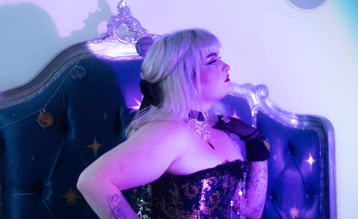 FutureproofPR's tweet photo. #ICYMI Big thx to @BCfmRadio's #JonWisbey for spinning captivating #newsingle #Portrait fm #gothic #altfolk artist #MinasAltar on the #SundayRockShow ๐ฅ Check out a whole host of bangers ๐๐
#MAP23 @TheWarrenYP #rock @StashyJon
https://t.co/taH39cb9cv https://t.co/5fmUp6YS8G