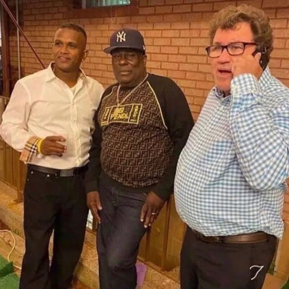 Am Dave Johnson the Winner of $298.3 Million from Powerball Lottery. I am given out $30,000 to my first 2k followers💰💰