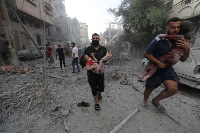 EmilioDelgadoOr's tweet photo. Israel recibirá la medalla de honor de la ciudad de Madrid a propuesta de Vox y respaldada por el PP.
En mitad del genocidio.
Como madrileño me muero de vergüenza. https://t.co/ki6I3NZ7TY