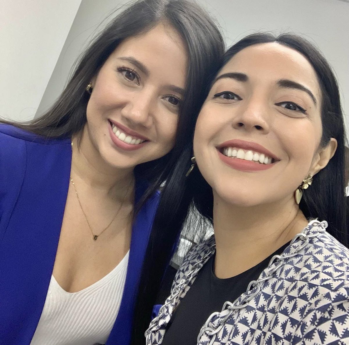 dsaavedram's tweet photo. Pude capacitar a estudiantes de comunicación y periodismo sobre relaciones públicas, cómo armar un plan PR y la sinergia del trabajo entre periodistas y relacionistas públicos. Disfruté de esta experiencia y la participación de todos.👩🏻‍🏫
¡Gracias @centroinnec por la invitación! https://t.co/neaI15cfWz