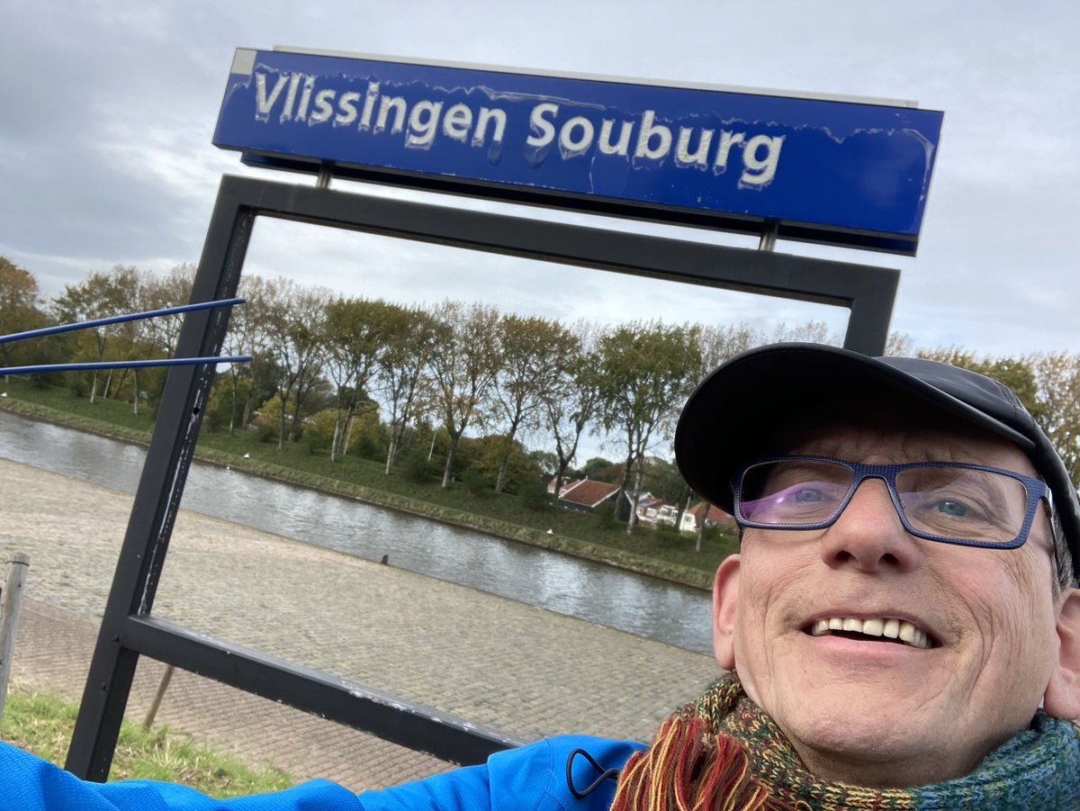 CZappoz's tweet photo. Eerst de #sigarettenfilters geteld van Dolf uit Duiven: 667 stuks 🙏 . 

Dan de peuken van Zeeuws meisje: nog eens 1.800 geraapt en bewaard.

Bekijk het filmpje dat ze maakte :

https://t.co/TkarX98fEL

#nocigarettefilterplease
#plasticpeukmeuk
#nofilterplease
#plasticbuttsmut https://t.co/RD3ru2CZfR