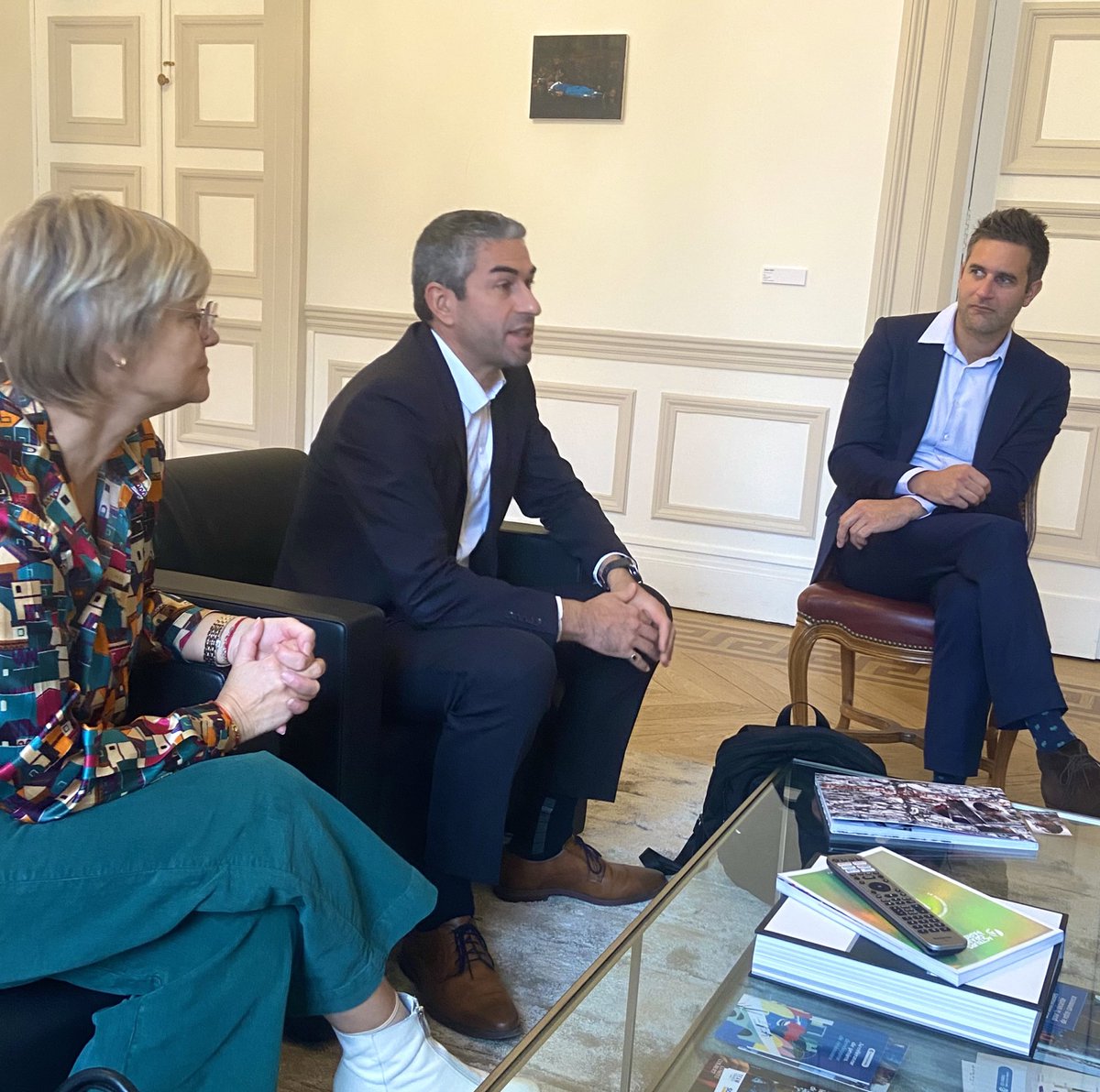 soumiabm's tweet photo. Aujourdâhui CCI x CIC đ€đŒ
Signature du #partenariat aux cĂŽtĂ©s de la CIC qui nous lie dans notre vision mutualiste dâ#innover et dâ#impacter aux cĂŽtĂ©s de vos #startups.
Un grand merci Ă VĂ©ronique Lemoine et Olivier Brincat ainsi quâĂ toute la @cic
#startup #boost #innovation https://t.co/EOqKNuhTvM