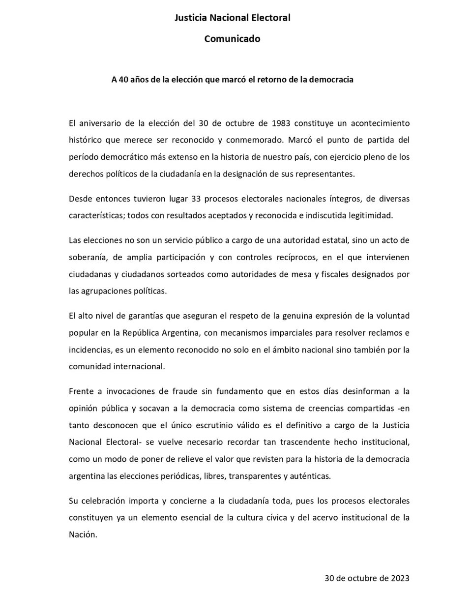 #Elecciones2023 🗳️ En el marco de los 40 años de democracia ininterrumpida, la Justicia Electoral desestimó denuncias libertarias de fraude que fueron replicadas por Milei 💬 'El único escrutinio válido es el definitivo', apuntó