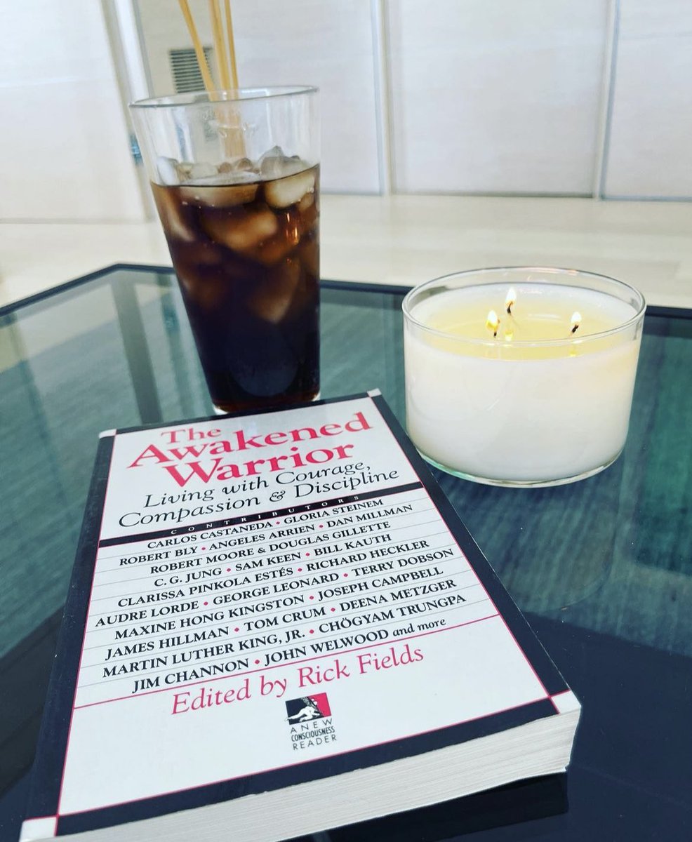 In memoriam, a photo from @MatthewPerry #Instagram account of him reading “The Awakened Warrior” edited by Rick Fields #BookRecosFromCelebs #readmore #read #matthewperry #rickfields #theawakenedwarrior #recovery #compassion #addictionrecovery #addiction #ripmatthewperry