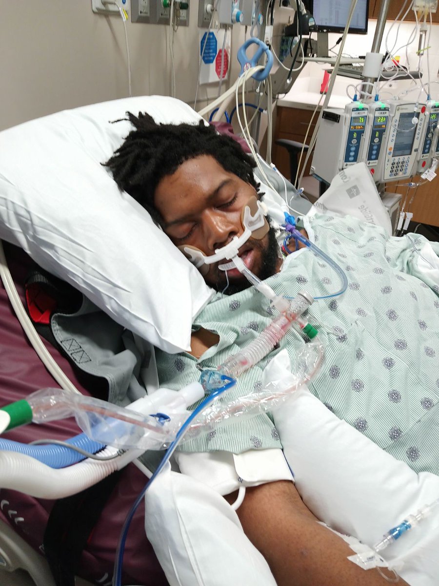 ParadiseLLKV's tweet photo. Pray for my recovery guys never thought God would show me a different life but he has blessed me with a second life and I thank you 🙏 https://t.co/bDxCJYPMdd