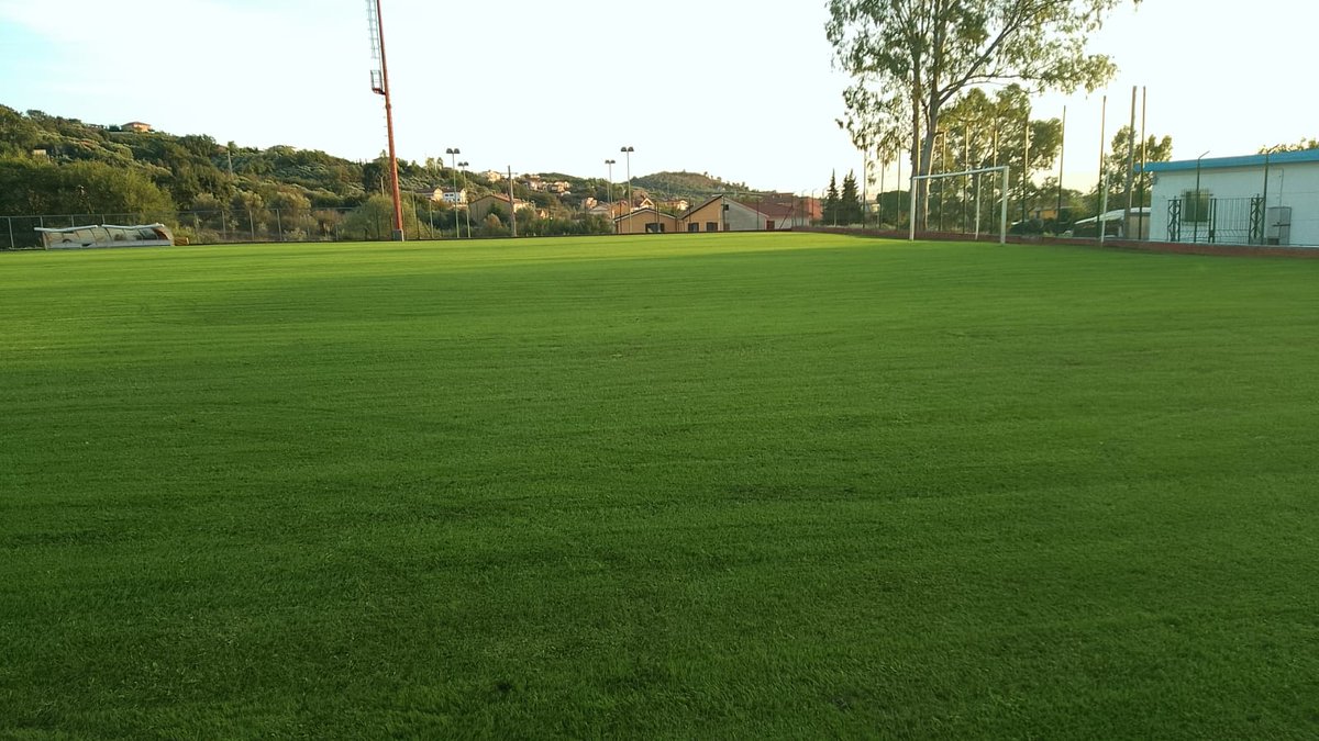 ErosLamaida's tweet photo. Il Valentino Giordano di Velina di Castelnuovo Cilento è diventato il campo di calcio più bello della Provincia di Salerno.
#Gelbison
#cittàterritorio
Castelnuovo Cilento c’è! https://t.co/X3nOGGYjGB
