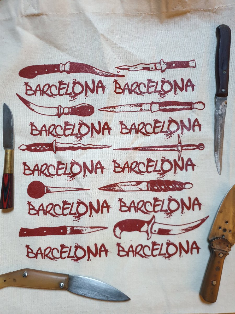 undesgraciat's tweet image. 🔪 ja la tenim —en edició limitadíssima— a les millors botigues de souvenirs de la ciutat!
💌 si en voleu una, dm!
.
#barcelonacity
#barca
#barcelonatourism
#beautifulbarcelona
#barcelonafashion
#barcelonaexperience
#culturadelanavalla