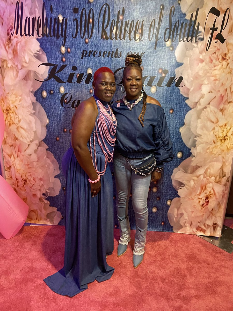 SybrinaFulton's tweet photo. Partying with a purpose @ the Marching 500 Retirees of South FL 3rd Annual Kim Bain’s Cancer Gala ~ Denim & Pearls edition #CancerSucks but the Support is real!!
#weunderstoodtheassignment #itsthebootsforme #survivors 💕💕 https://t.co/FSArhdNi6u