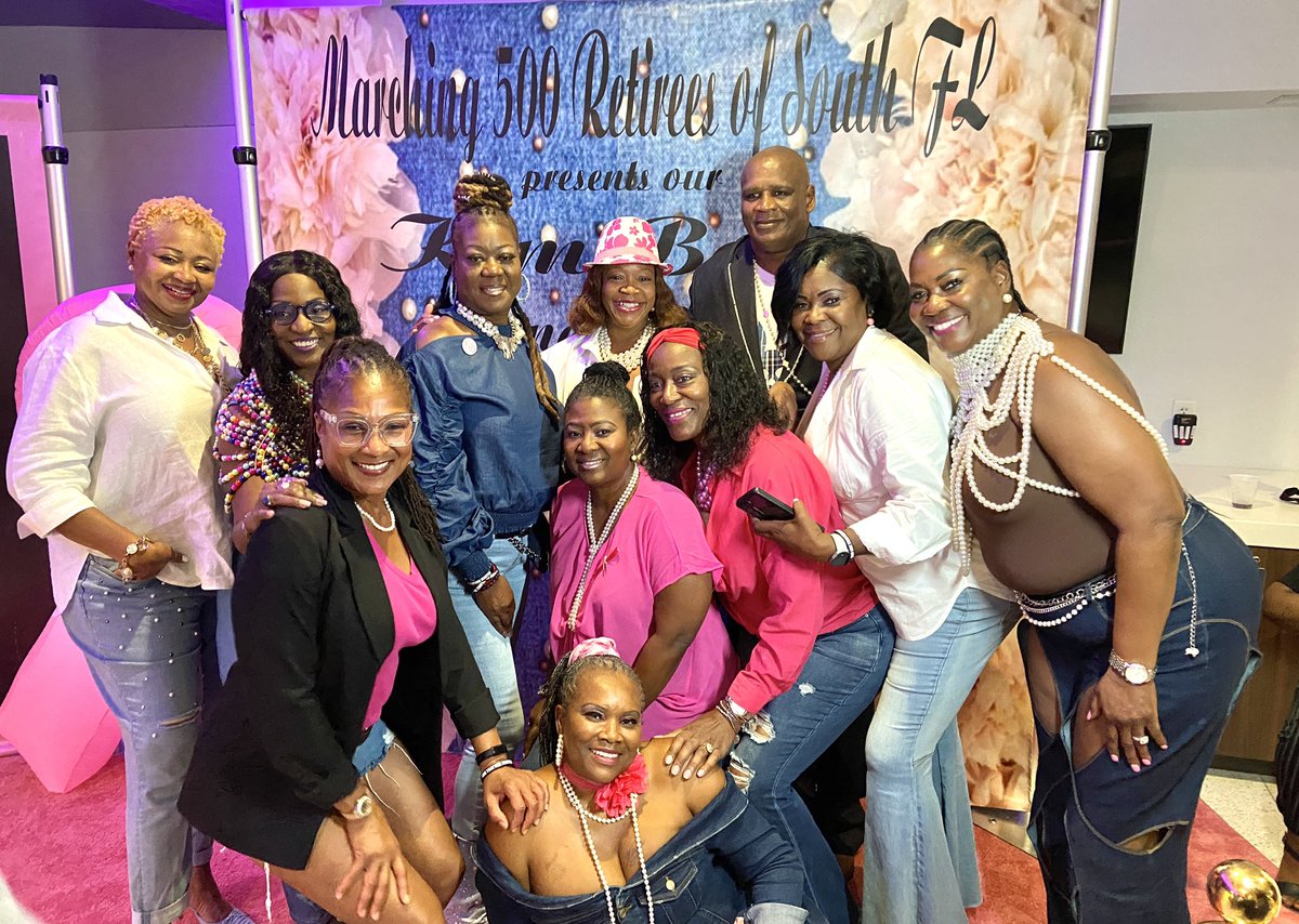 SybrinaFulton's tweet photo. Partying with a purpose @ the Marching 500 Retirees of South FL 3rd Annual Kim Bain’s Cancer Gala ~ Denim & Pearls edition #CancerSucks but the Support is real!!
#weunderstoodtheassignment #itsthebootsforme #survivors 💕💕 https://t.co/FSArhdNi6u