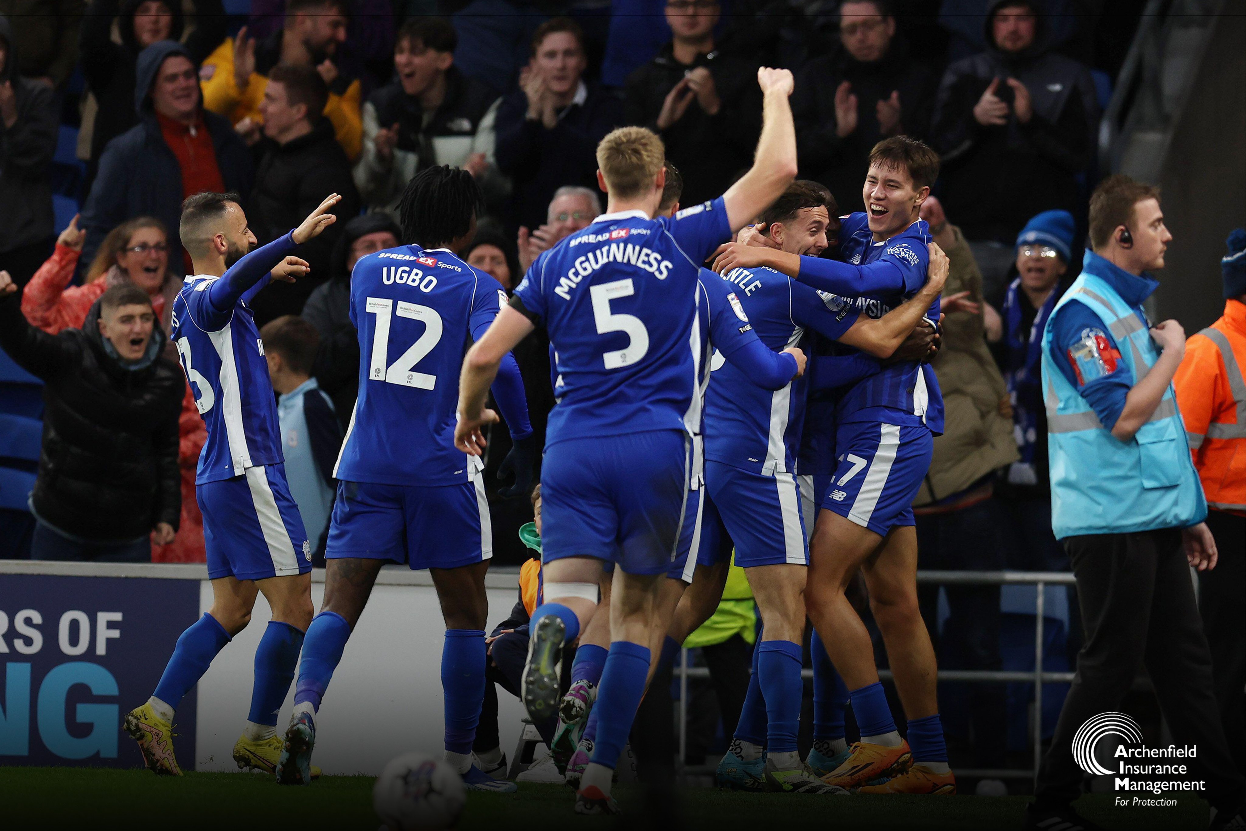 Cardiff City celebrate Championship victory, Cardiff City F…