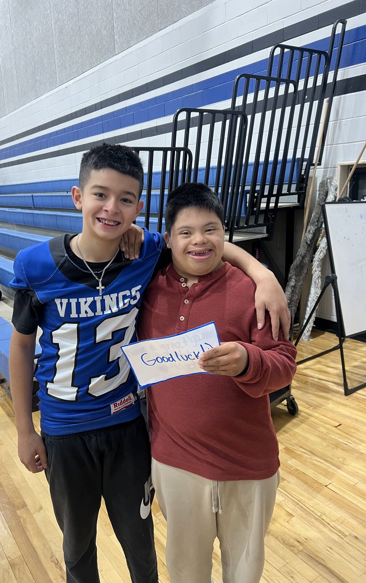 Good luck to our 8th grade Vikings football team on their championship game tonight! #fearlessfamily #rowtheboat <a href="/PutterRenee/">Renee Putter</a> <a href="/RamirezCoach/">Michael Ramirez</a>