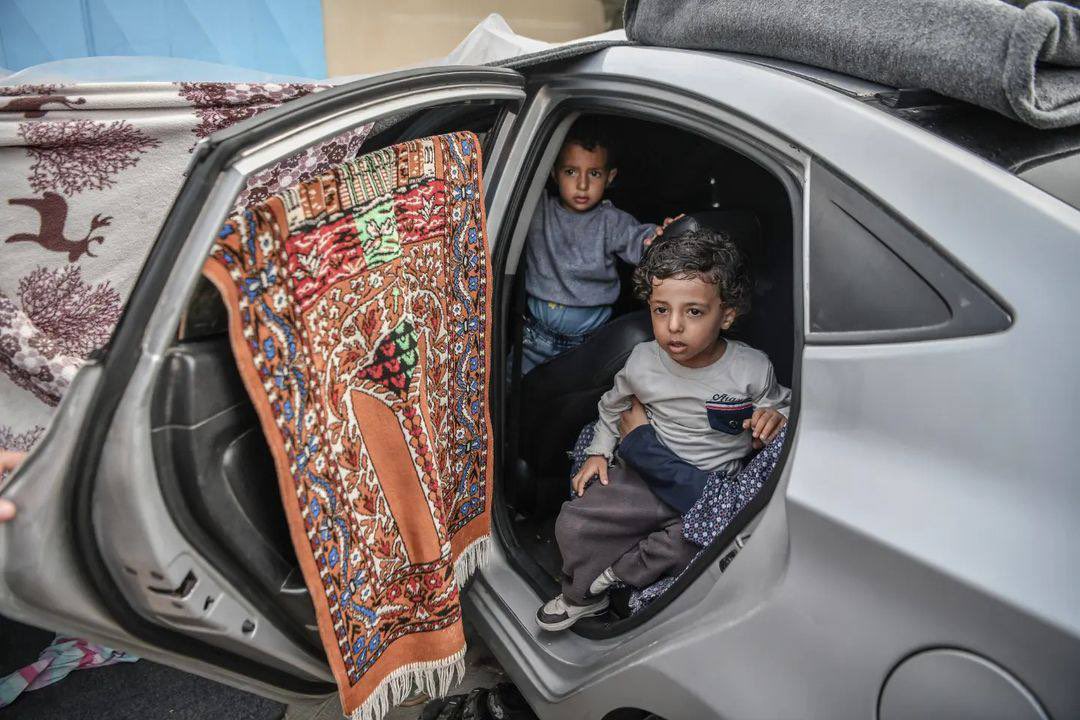 Timesofgaza's tweet photo. Over one million Palestinians displaced in Gaza Strip due to the lsraeli aggression. https://t.co/V2q2b96iVO