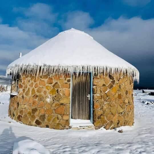 Frosty Spring😊❤️🇱🇸 

📸 Mr_Moorosi
#VisitLesotho #ExperienceElevation #KeLapeng
