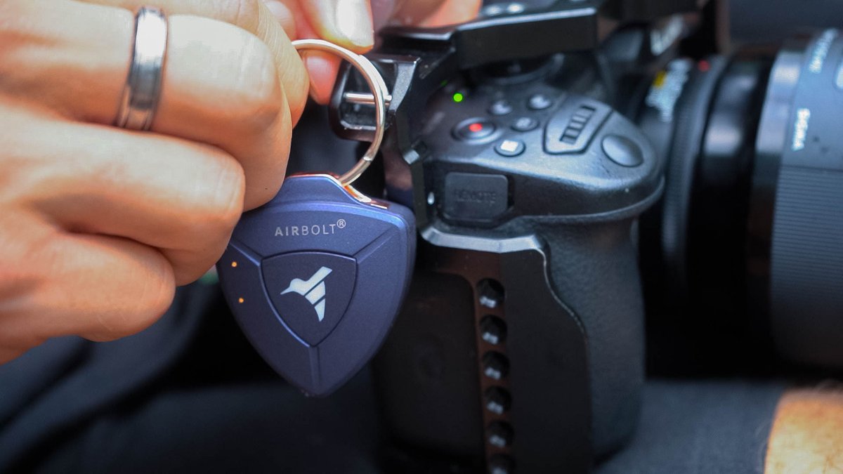 theairbolt's tweet image. Every product we create is a step closer to a world where nothing ever gets lost.

Imagine that future with AirBolt®. 💭

📸 credits: @marnybearr for #FilmMakerChallenge