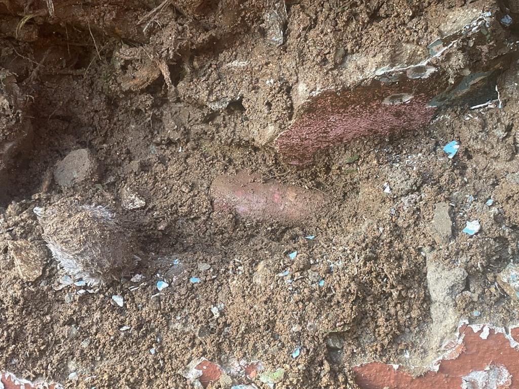 IrvingPineda's tweet photo. Ningún reportero,  quiere hablar de muertos, sin embargo, se deben consignar los hechos porque no es justo que personas mueran porque las autoridades no hacen su trabajo. Y esto va desde avalar construcciones en lugares prohibidos entre otras fallas (4 ) https://t.co/fK1XObzKNT
