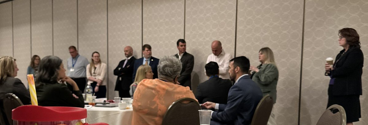 NCSgwohlf's tweet photo. Fall VASS conference kicks off! Collaboration, networking, and superintendent community. With our leaders that are PRESENT! @lisacoons10 @dramygriffin @GovernorVA #shouldertoshoulder #workingwithus https://t.co/l03aDWxeC8