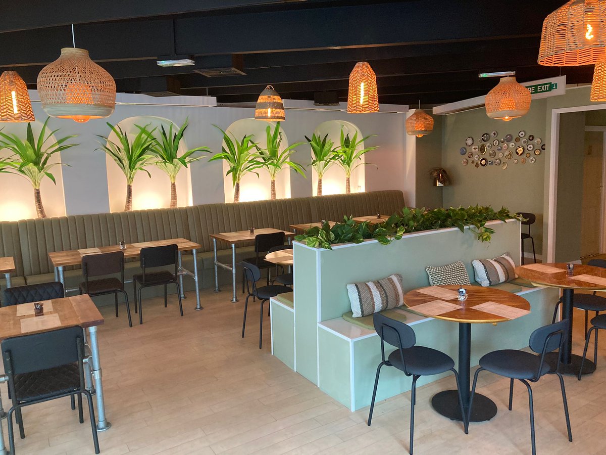 Now open <a href="/ClydeShopping/">Clyde-ShoppingCentre</a> Mr Cooper Cafe &amp; Restaurant in Sylvania Way.