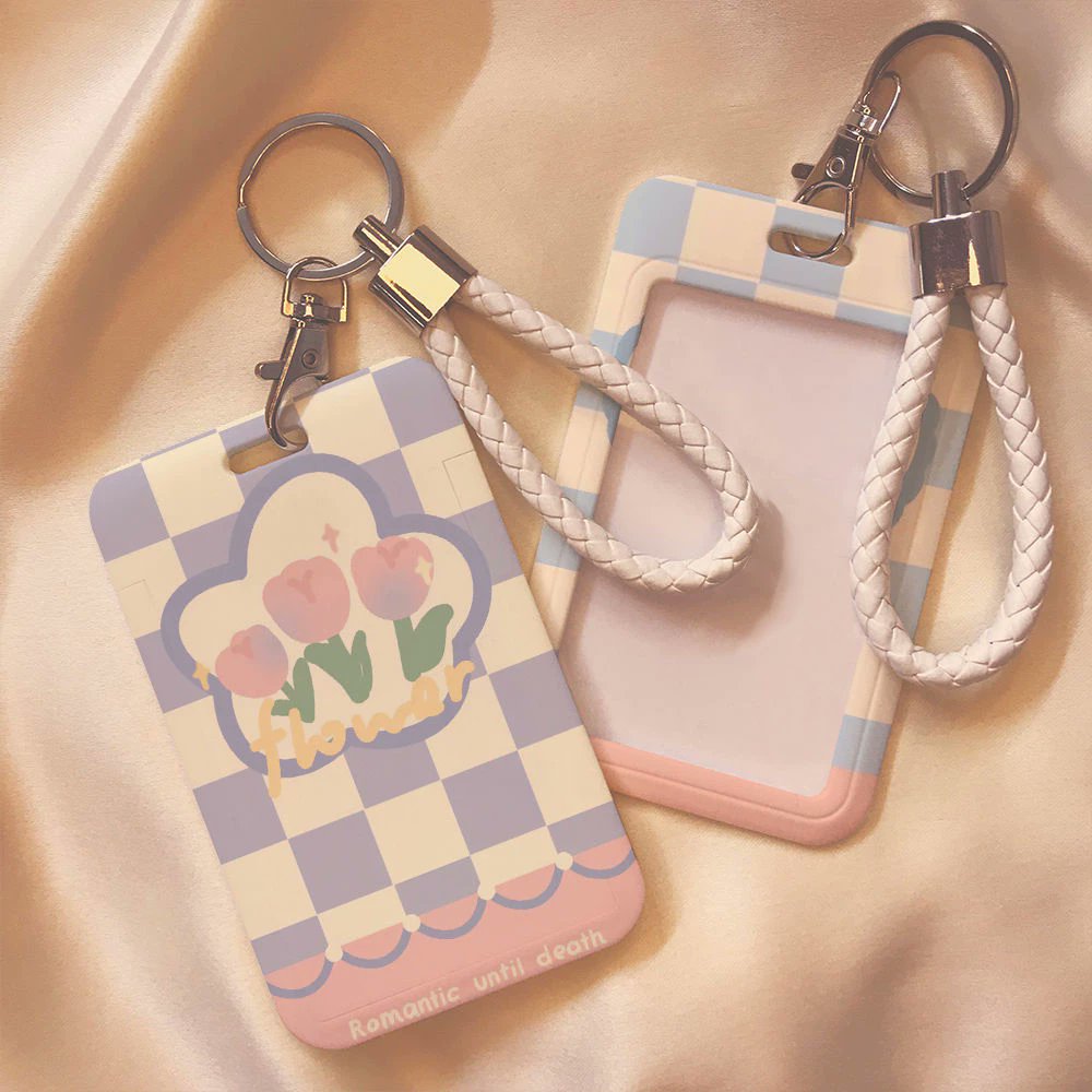 CUTE CARD HOLDER

`• a thread