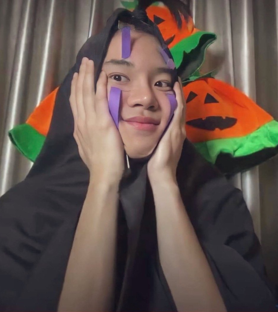 Kamp00_'s tweet photo. สิ่งที่เห็น &amp; ความจริงที่เป็น
@yinyin_anw #yinyin_anw
#YWPBMHalloween2023 https://t.co/Nt2Uwubdts