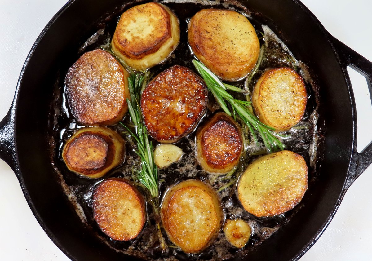 RAWhats4Dinner's tweet photo. Melting Potatoes - New Post - Watch the Video, Print the Recipe at https://t.co/fWCEiQJybF #recipes #recipe #dinner #WFD #potatoes https://t.co/KqGQAA4D6Y