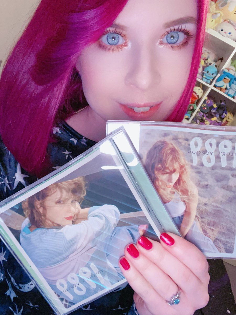 celestialdawwnn's tweet photo. Getting to relive this album again at 27 is truly incredible. This album means the absolute world to me and got me through the darkest times of my life. I cannot stop listening! We love you Taylor 🫶🏻🩵💖✨ @taylornation13 @taylorswift13 #1989TaylorsVersion #ItsANewSoundtrack https://t.co/XHhfH4yqKu
