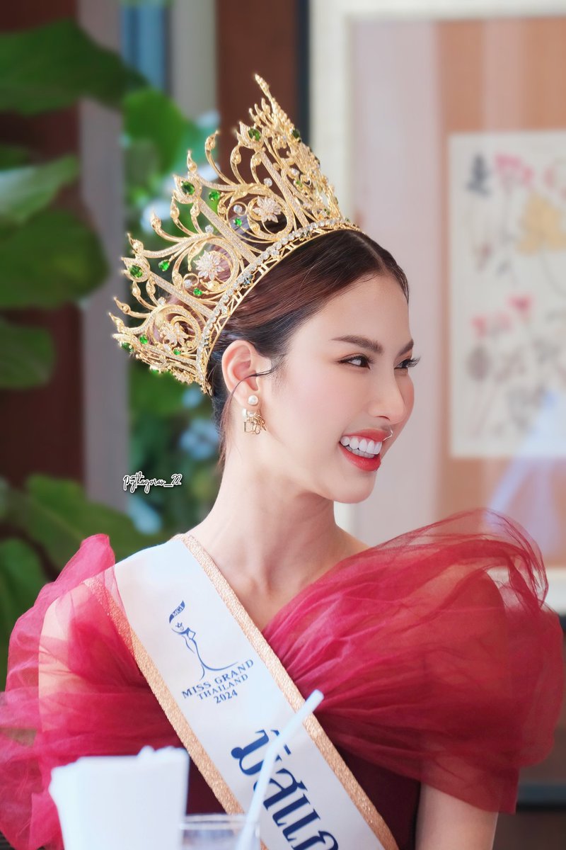 Pythagoras_22's tweet photo. ร้อยยิ้มสดใสของมิสแกรนด์นครพนม2024
#โอลีฟศศิชา #โอลีฟไส้ทูน่า #โอลีฟมิสแกรนด์นครพนม2024 #olivesasicha #มิสแกรนด์ไทยแลนด์ https://t.co/o0725nx8ut