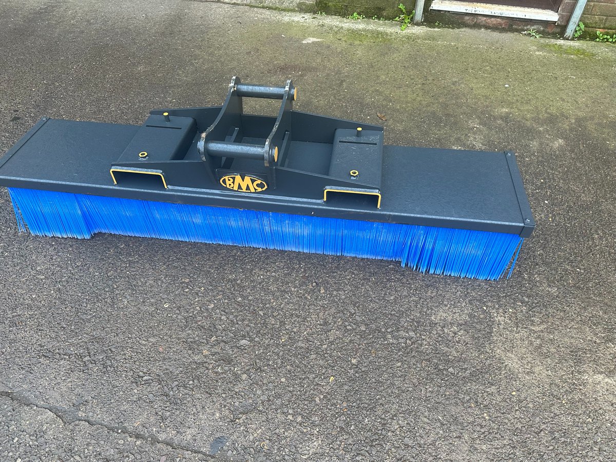 Check out 1800mm JCB 3CX Brush ebay.co.uk/itm/1960567598… #eBay via <a href="/eBay_UK/">eBay UK</a>