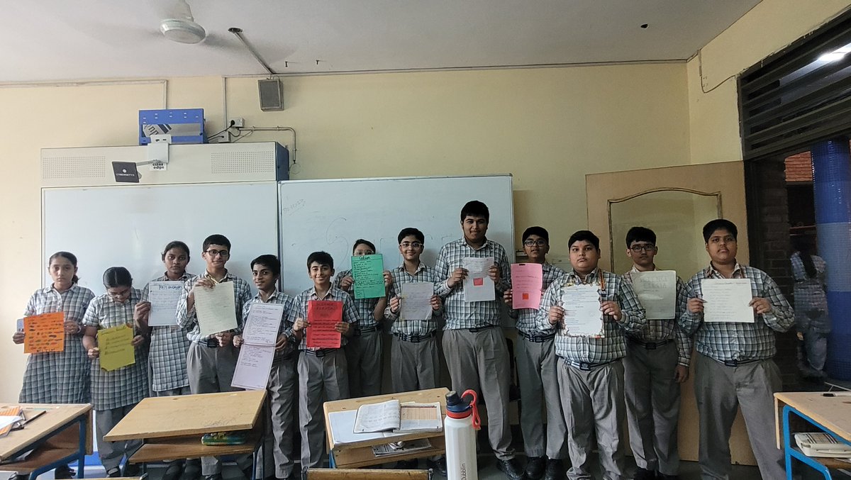 ChhayaDhingra's tweet photo. #ScienceFiesta 2023
Chemrostic where students integrated science with literature 🧬🥼 #creativeminds #sciencefest
@ashokkp @y_sanjay @kandhari_ekta @ChopraNavleen @niyatanjali @NidhiCh58935243 @a https://t.co/D4pex7bkKC