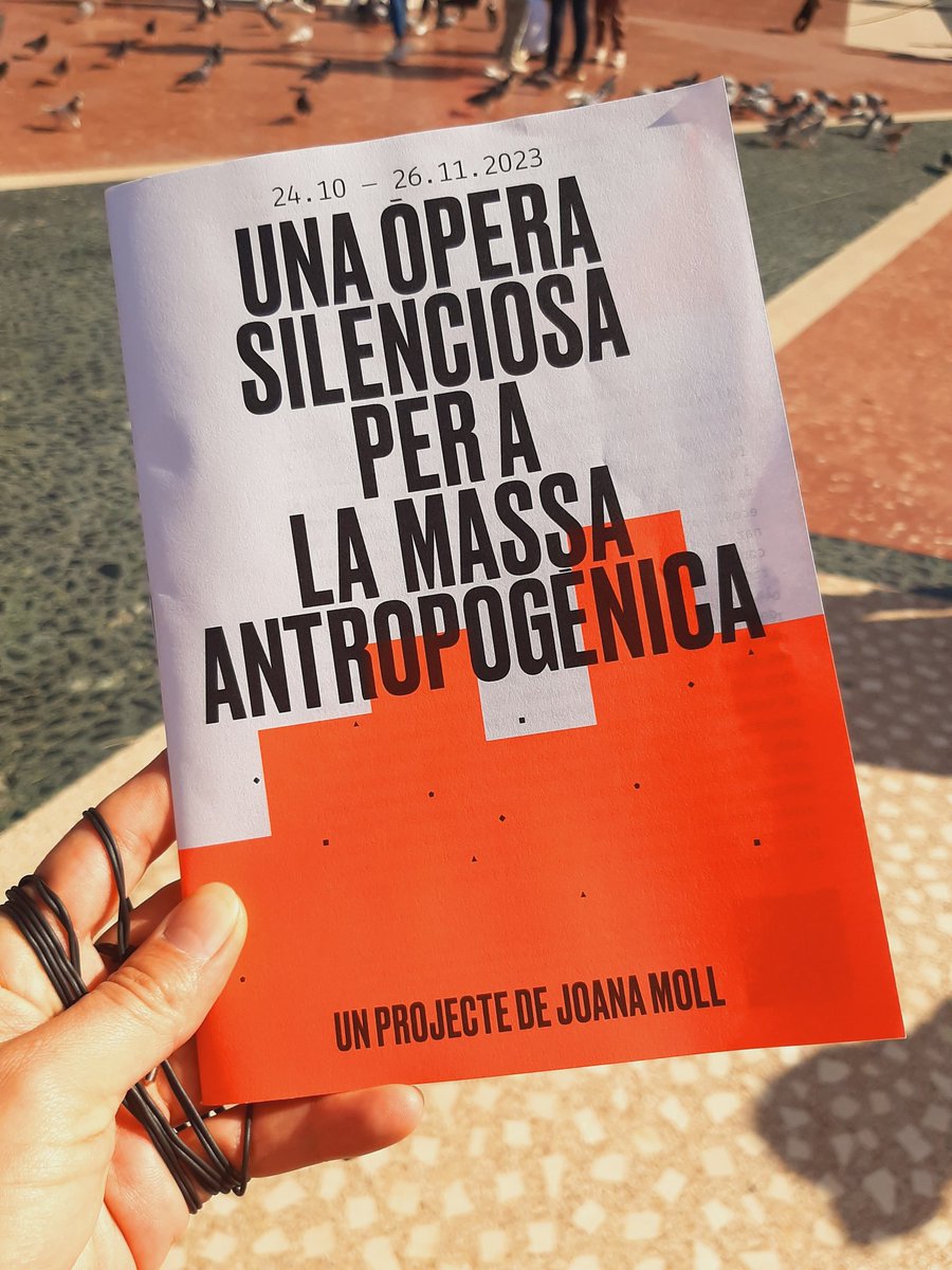 MarRosemberg's tweet photo. ...y paseos, conciertos, instalaciones... Gracias por los estímulos, los cruces e invitados. El @kosmopolisCCCB realmente es una fiesta que explora los bordes de lo literario en el sentido más amplio. 😍 https://t.co/WL6qIP10l4