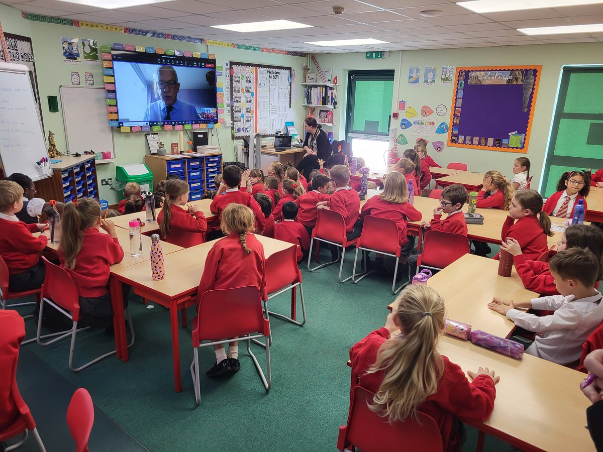 Binfieldschool's tweet image. Wow! What an exciting morning Year 3 have had. We had a video call with a Professor!! We are looking forward to writing our diary entries as Howard Carter. #year3 #ancientegyptians #howardcarter #tutankhamen #English #purposeforwriting