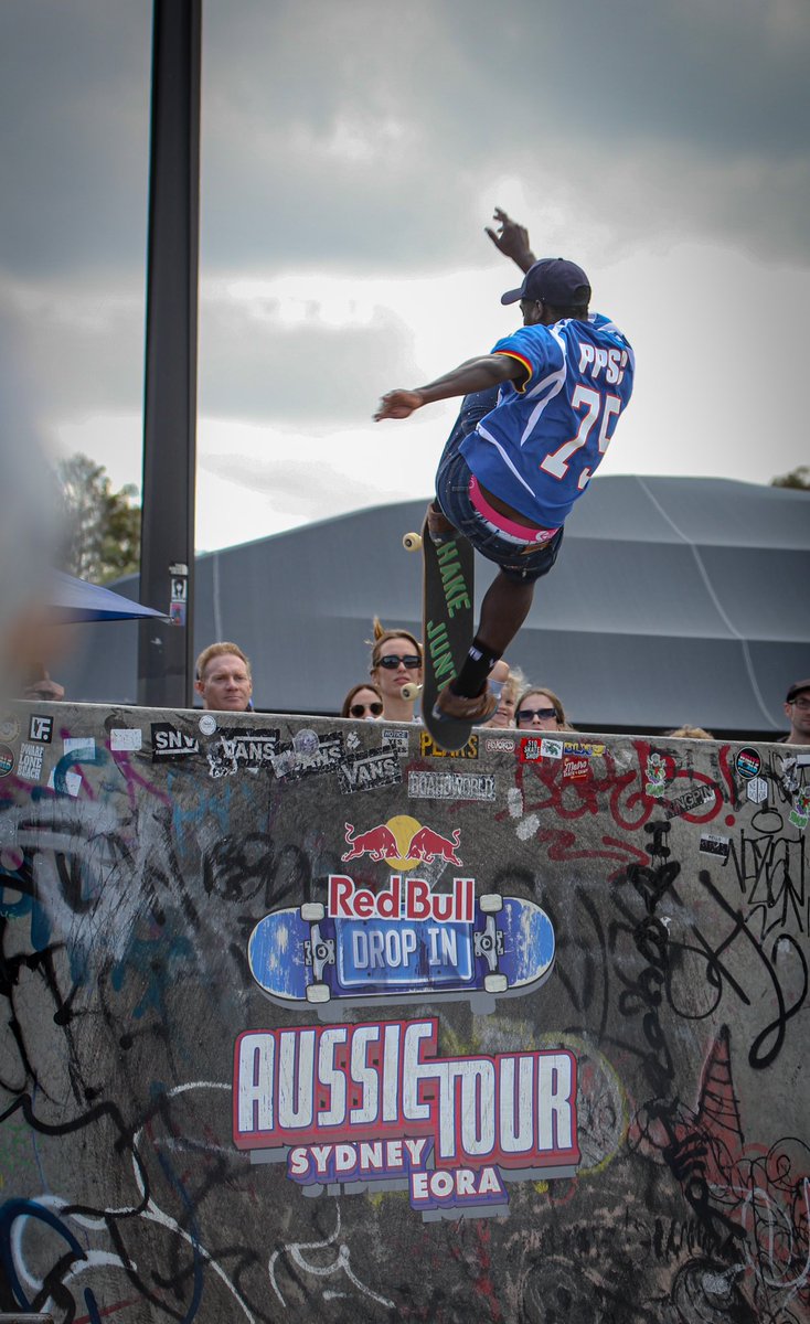 LeePopowski's tweet photo. @redbullskate team skater Zion Wright getting vertical. 

#popowskiphoto #redbull #extremesports #actionsportsphotographer https://t.co/22lNTv6JsF