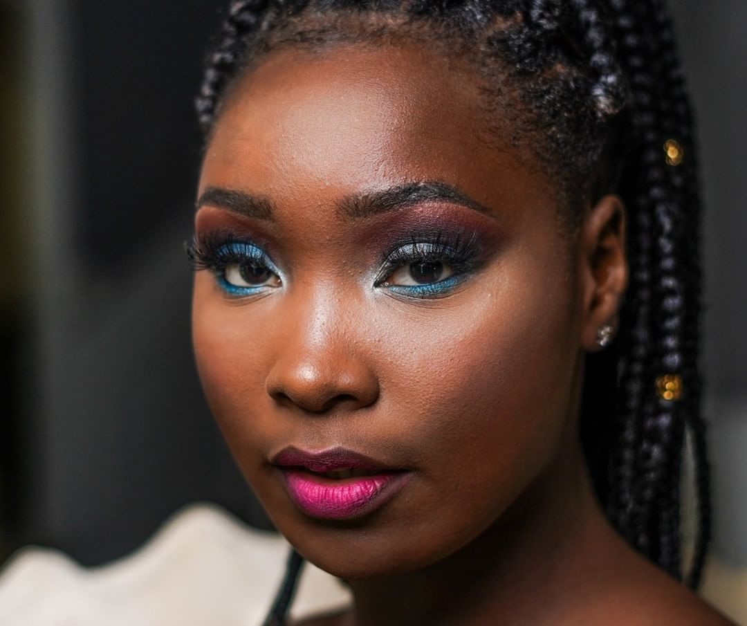 SKONEcosmetics's tweet image. Want to know the ingredients behind this fabulous look? Well here's the secret formula:
💄 Gems eyeshadow in 'Candles' 
💄 Luxe Lipstick in 'Fitz' and 
💄 Brow Ink Pen

Link in bio!

#makeupcollection #makeupartist #makeuplover #makeupbrand #makeuplook #skonecosmetics