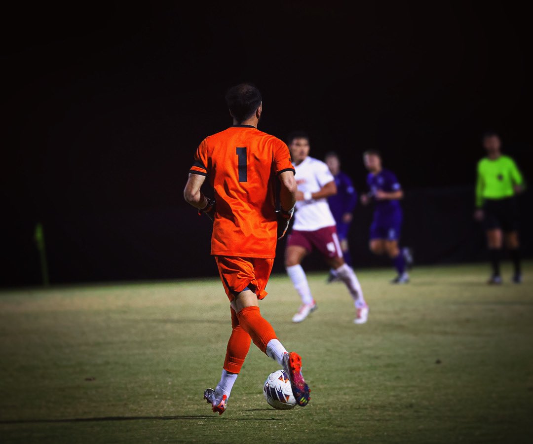 FausNatxo's tweet photo. 𝐓𝐡𝐞𝐫𝐞 𝐢𝐬 𝐬𝐭𝐢𝐥𝐥 𝐦𝐮𝐜𝐡 𝐭𝐨 𝐰𝐫𝐢𝐭𝐞. 🧱⚽️
𝐏𝐥𝐚𝐲-𝐨𝐟𝐟𝐬 𝐦𝐨𝐨𝐝. https://t.co/AdjUzTMD5l