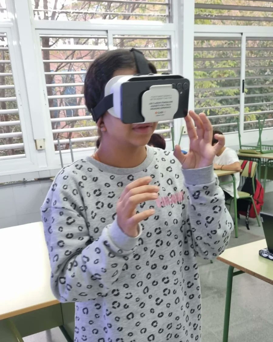 El projecte d’orientació emocional Ikigai, dissenyat per <a href="/mmart104/">Prudens Martínez</a>, s’adreça a alumnat de 3r i 4t de l’ESO i l'acompanya en la descoberta de les seves aptituds. Treballa aquelles competències i habilitats necessàries per connectar les seves motivacions amb el món laboral.

2/2