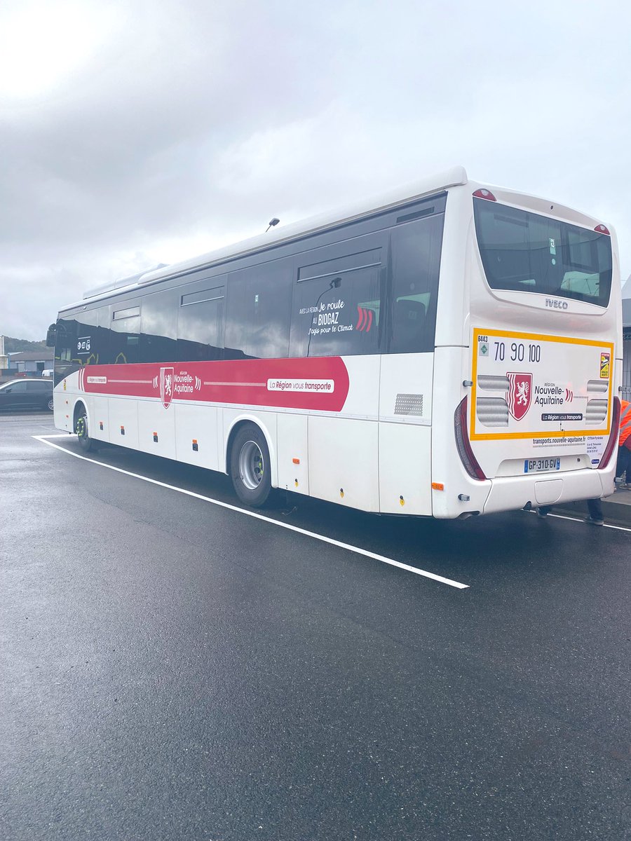 🚌🍃Inauguration de la station GNV de Citram Pyrénées et des véhicules #bioGNV des lignes régionales à #Lons 

👉🏻 déploiement de 10 cars qui circuleront sur les lignes reliant la ville de Pau à Orthez, Monein, Mourenx, Asson et Montaut.

#neoterra 
 
@al_rousset @renaudlagrave